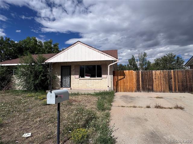 Building Photo - 14385 Pensacola Dr