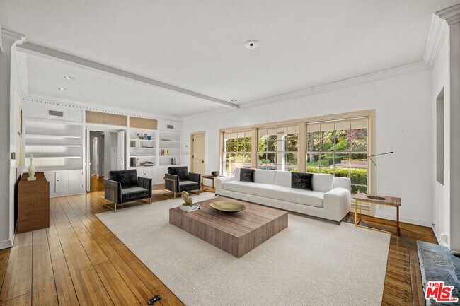 Foto del edificio - 2130 Mandeville Canyon Rd