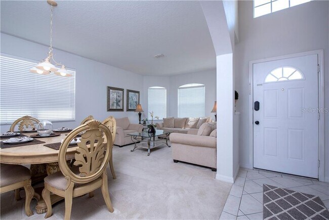 Building Photo - 526 Bonville Dr