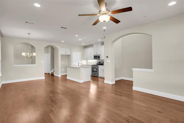 Foto del edificio - 3801 Quail Wood Dr