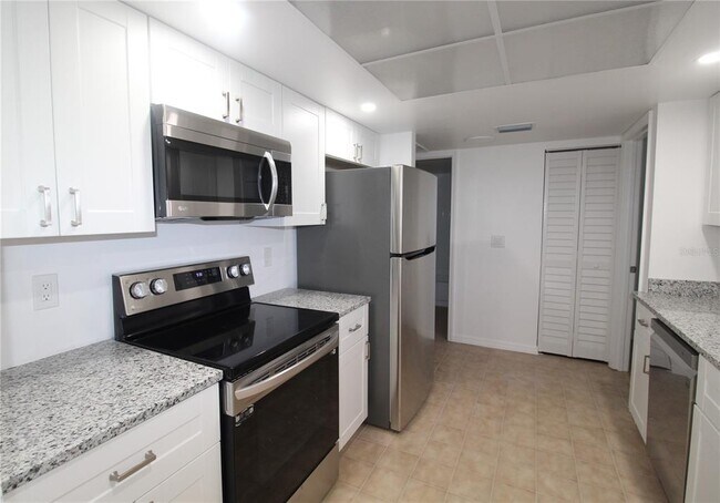 Foto del edificio - 2704 29th Ave W