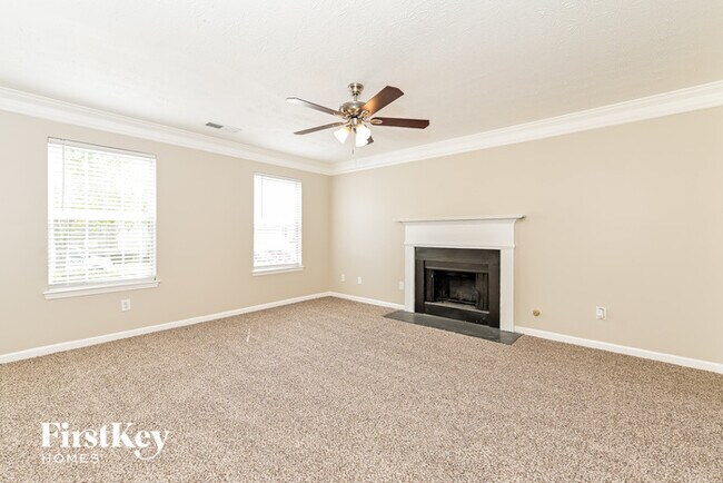 Building Photo - 195 Dairyland Dr