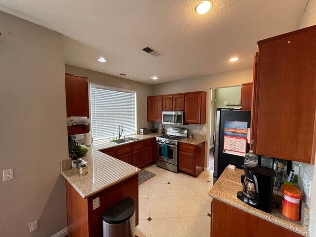Foto del edificio - 4 br, 2.5 bath House - 524 Kiley Rd