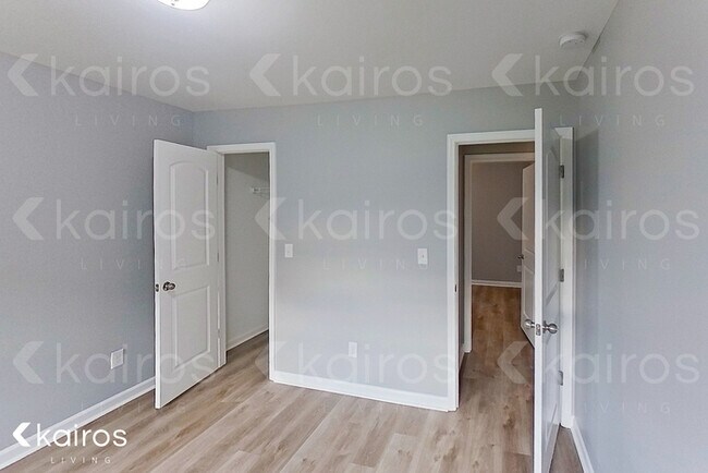 Foto del edificio - 236 Fox Chase Wy