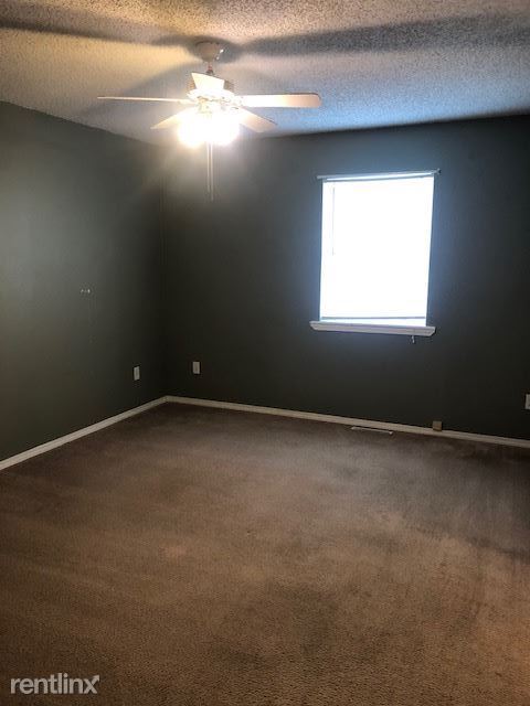 Building Photo - 2 br, 2 bath House - 1701 Red Bird Dr