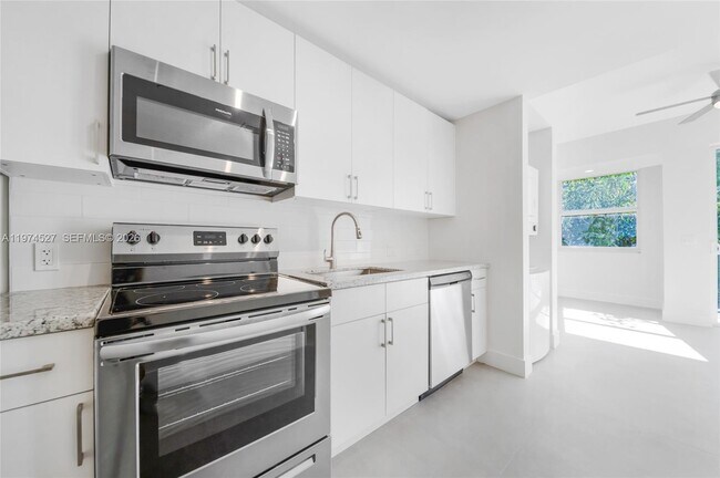 Foto del edificio - 1536 NW 15th Ave