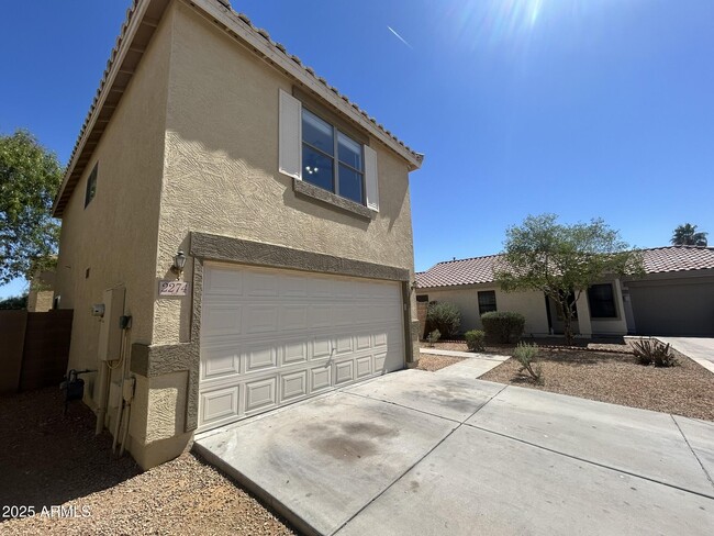 Building Photo - 2274 E Hazeltine Way