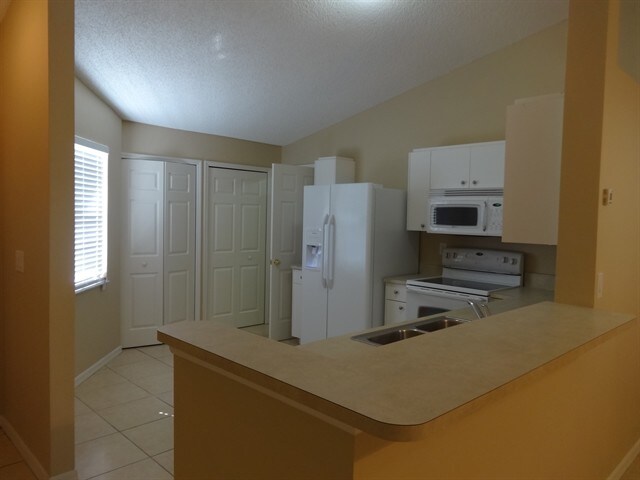 Foto del edificio - 1308 Auburn Lakes Dr
