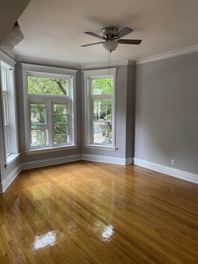 Foto del edificio - 4546 N Sheridan Rd