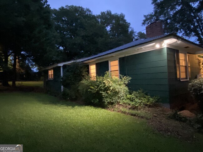 Foto del edificio - 118 Glen Iris Dr