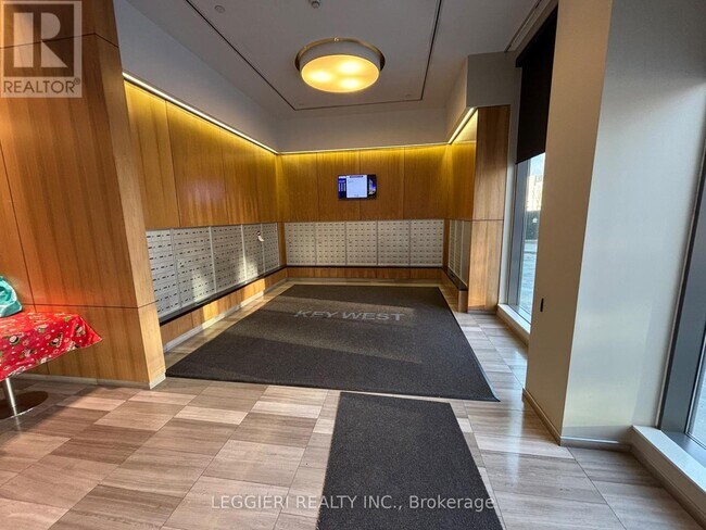 Photo du bâtiment - 36 Park Lawn Rd