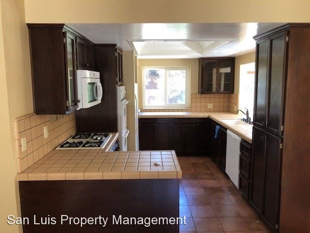 Building Photo - 4 br, 3 bath House - 477 Ramona Dr