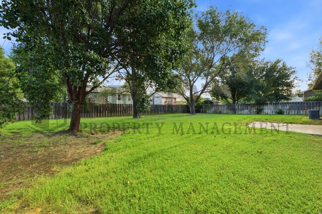 Foto del edificio - 2770 N Parkridge Ct
