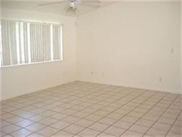 Foto del edificio - 712 W Brevard St