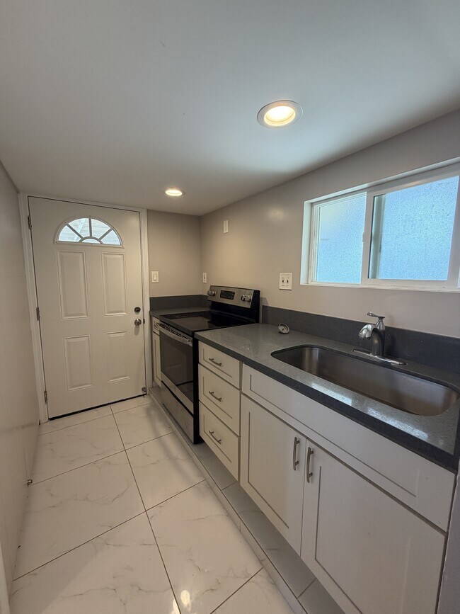 Foto del edificio - 45-208-208 Lilipuna Rd