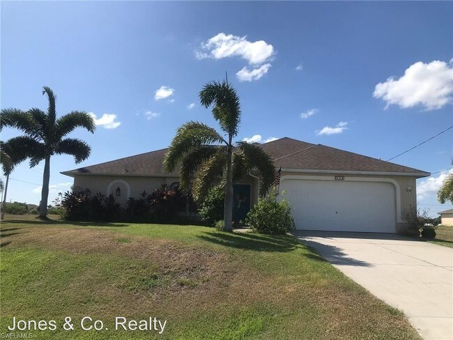 Foto del edificio - 4 br, 2 bath House - 904 NW Juanita Pl