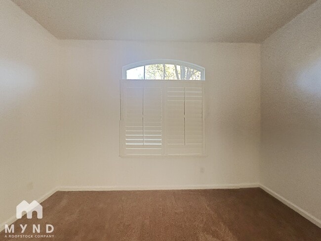 Building Photo - 99 W Brilloso Ln