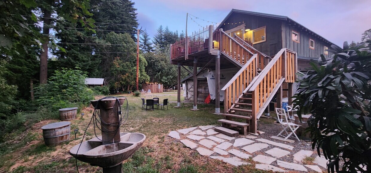 Foto principal - 2201 Hundley Rd