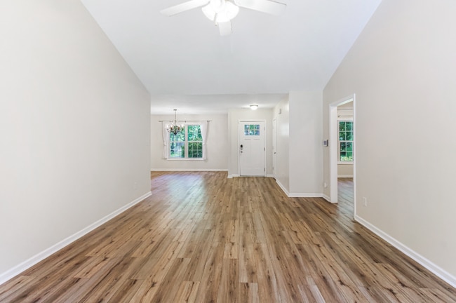 Foto del edificio - 190 Old Beechtree Ln