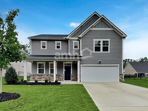 Building Photo - 203 Gregory Dr