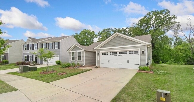 Building Photo - 2515 Willow Pond Ln SE