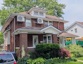 Building Photo - 1227 Gladstone Ave