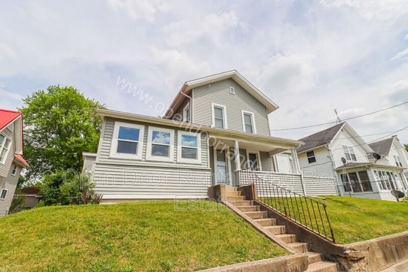 422 N Riley St Unit Apt C, Kendallville, IN 46755 Condo for Rent in Kendallville, IN