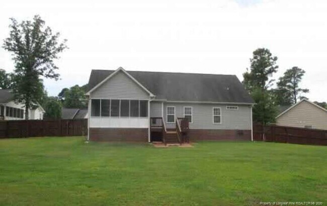 Foto del edificio - 208 Cross Creek Dr