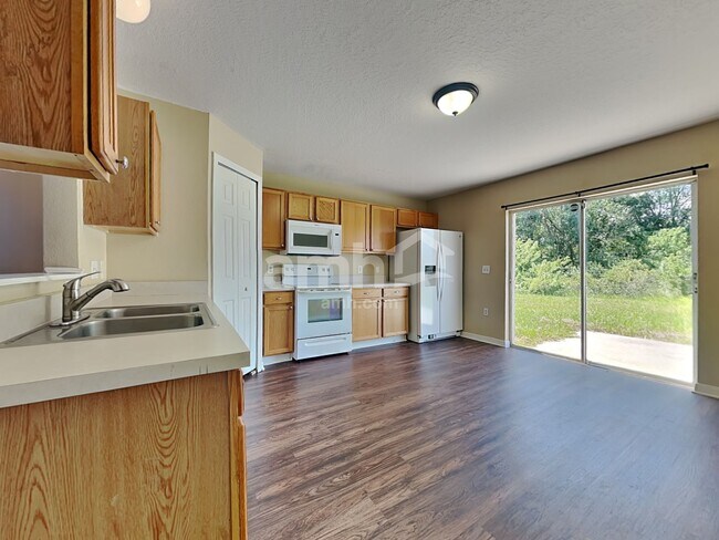 Foto del edificio - 13629 Silver Charm Ct
