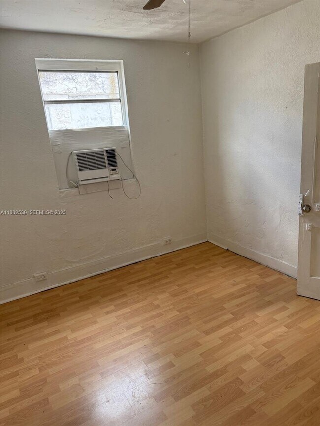 Foto del edificio - 5 N Federal Hwy