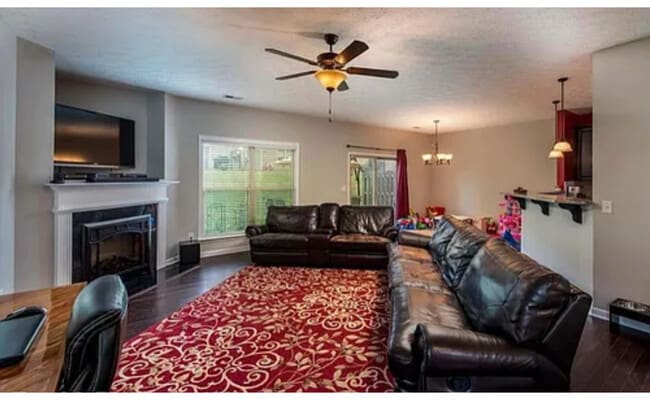 Building Photo - 6080 Townes Way