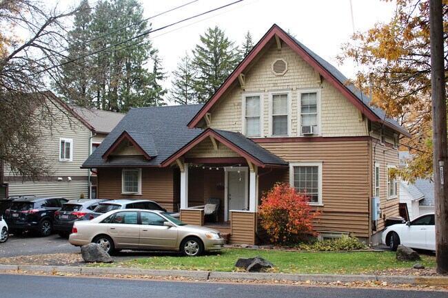 Foto del edificio - 1000 NE B St