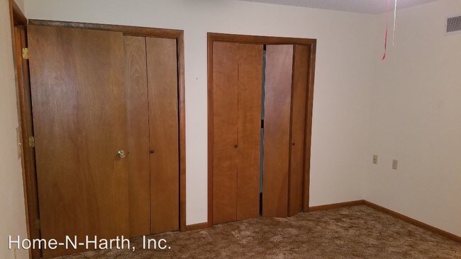 Building Photo - 3 br, 2 bath House - #6 Angelina