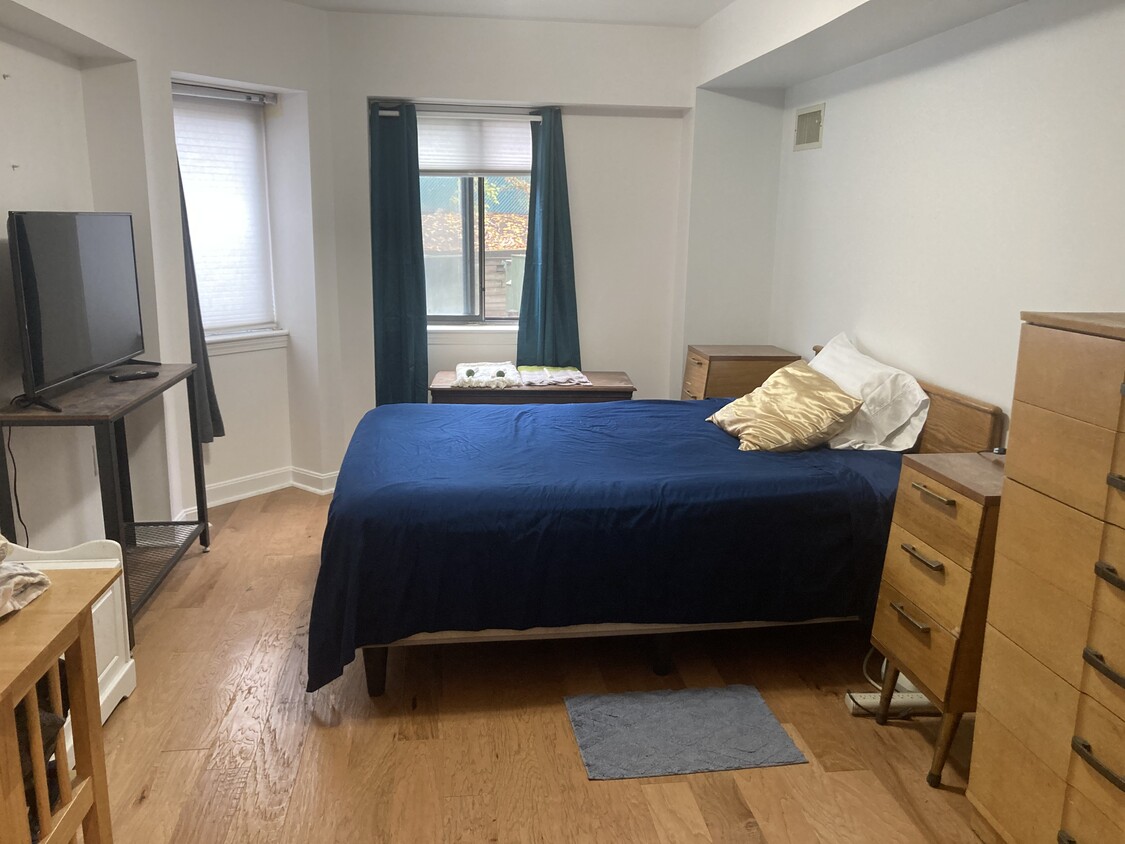 Foto principal - 975 Massachusetts Ave