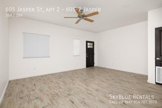 Foto del edificio - 605 Jasper St