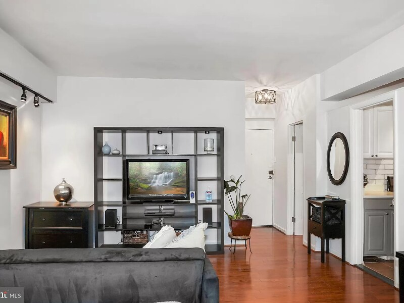 Primary Photo - 1711 Massachusetts Ave NW