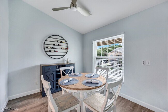 Foto del edificio - 774 Wiggins Lake Dr