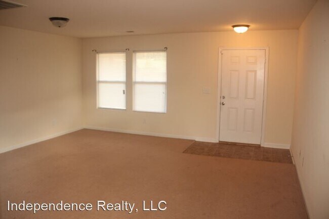 Building Photo - 3 br, 2.5 bath House - 316 Mertle Drive NE