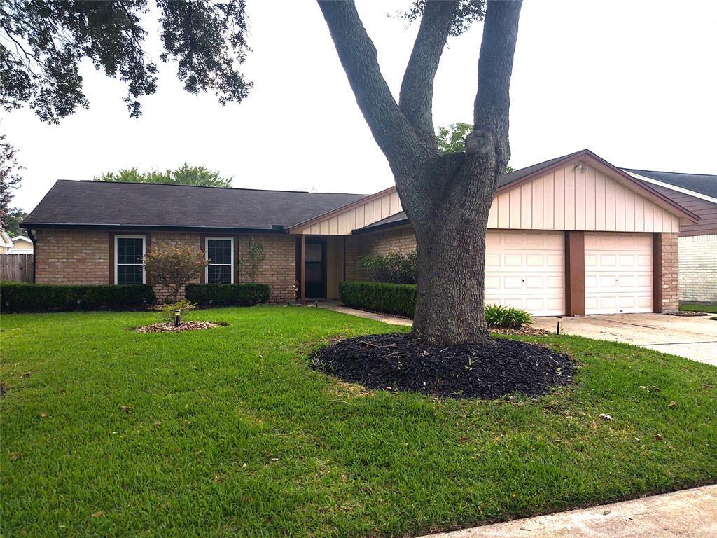 2114 Heritage Colony Dr, Friendswood, TX 77546 House Rental in