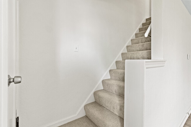 Staircase - 1725 E Frankfort St