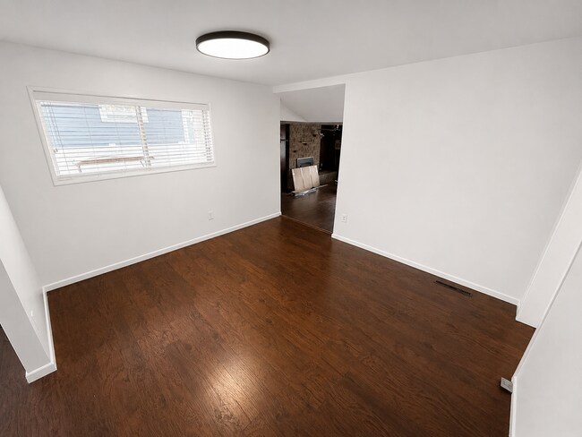 Foto del edificio - Newly Renovated 3 Bedroom Home with Bonus Family Room
