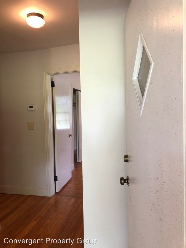 Building Photo - 3 br, 2 bath House - 202 Laurel Road