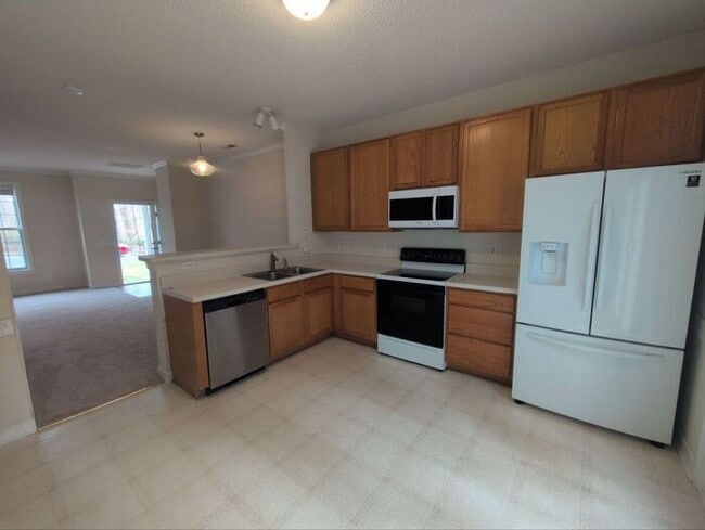 Foto del edificio - 7303 Bonnie Ridge Ct