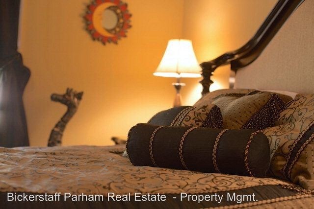 Foto del edificio - 4701 Turnberry Ln