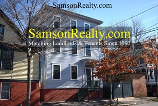 Building Photo - 373 Thayer St