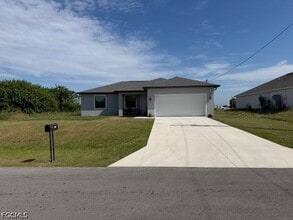 Building Photo - 8041 Sherwood Cir