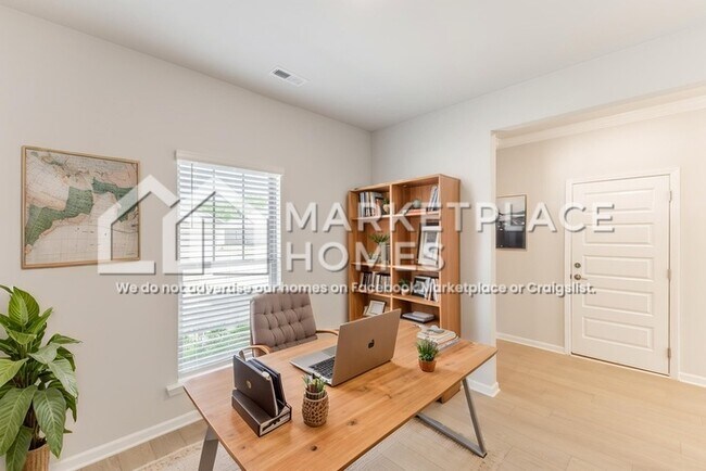 Foto del edificio - 206 Stockyard Cir