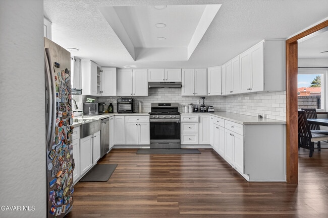 Building Photo - 41537 Poplar Cir