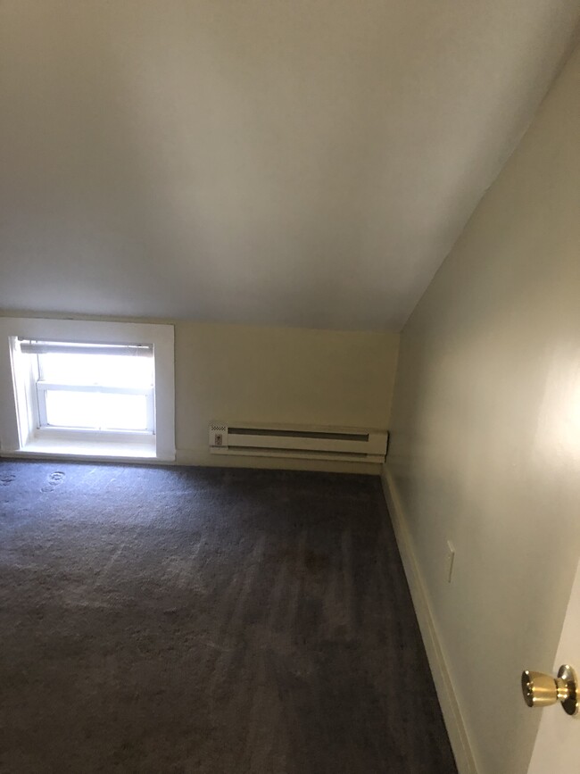 Right side view of bedroom 1 - 71 Pineville Rd