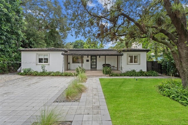 Foto del edificio - 150 NW 99th St